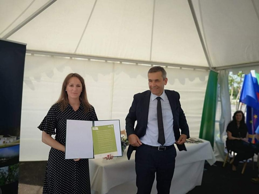 Krško pridobilo novo postajališče za avtodome, župan podpisal Zeleno zavezo